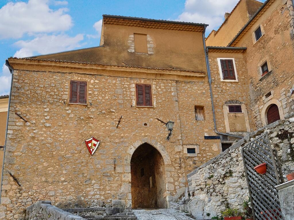 Arco di San Donato 9